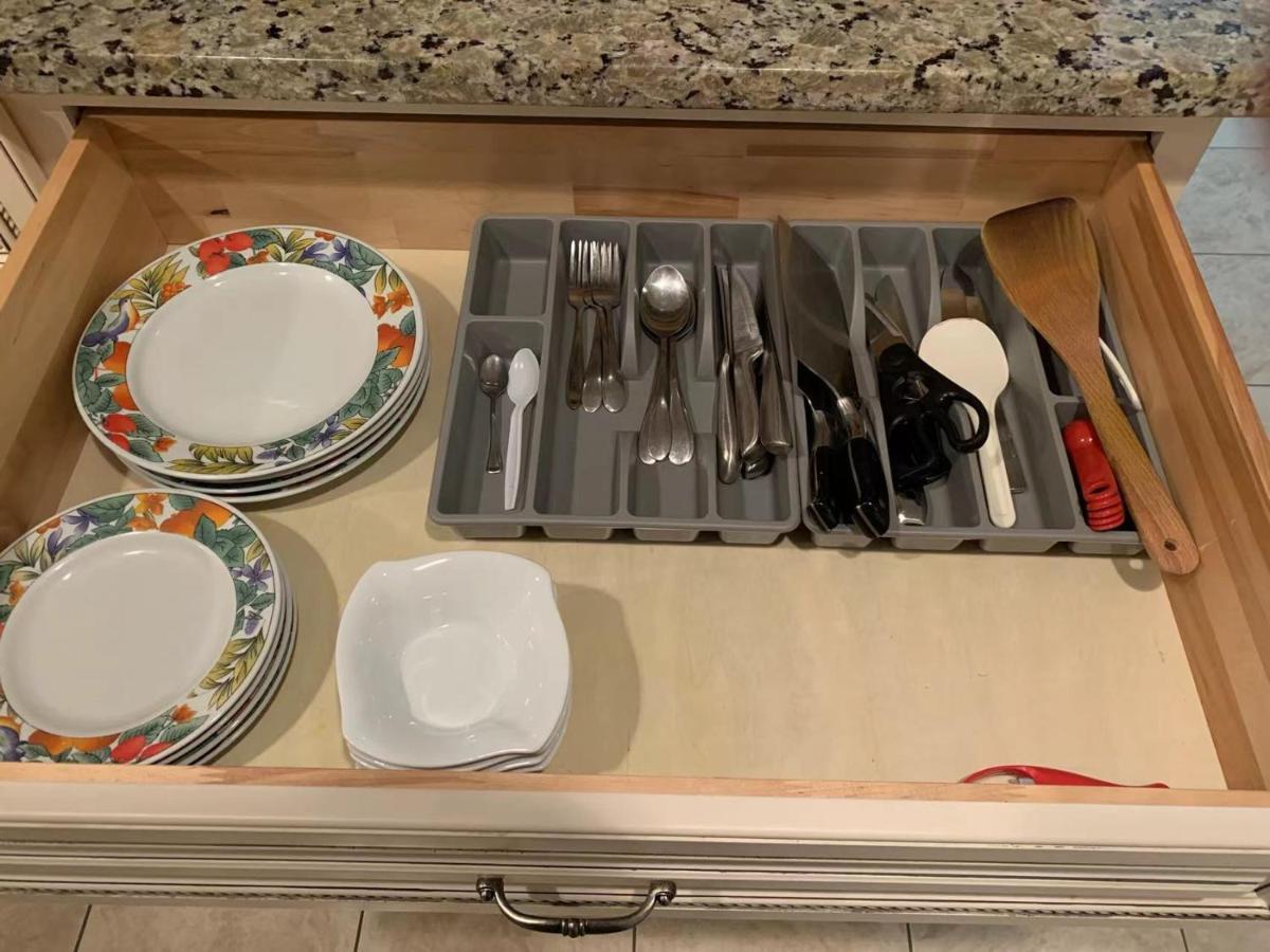 Mae Sweet Home Surrey Zewnętrze zdjęcie